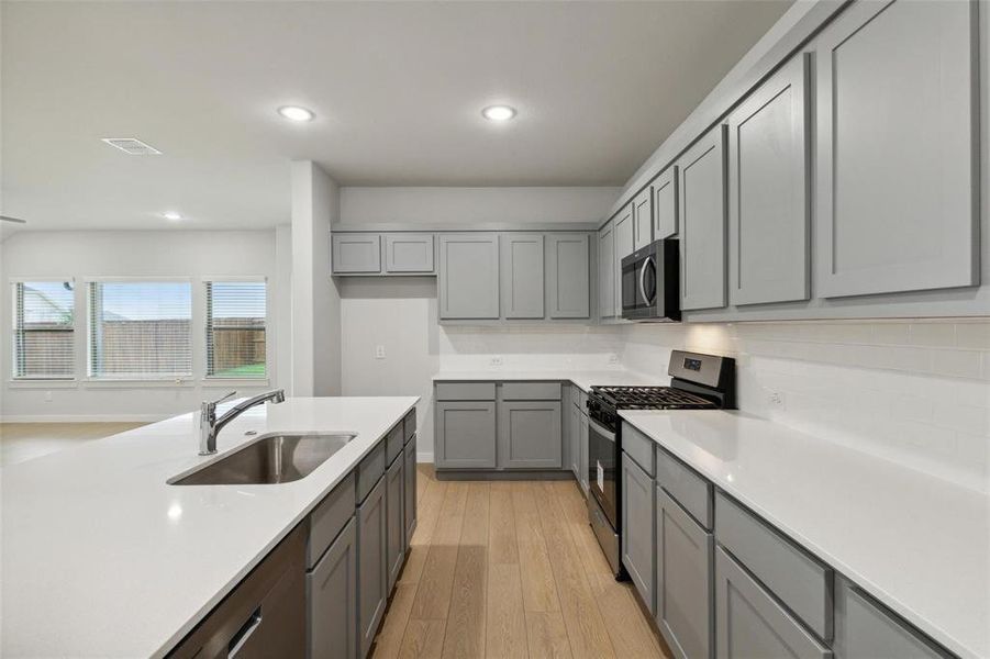 Furnished interior view inside a new home in Southridge, McKinney (Image 7).