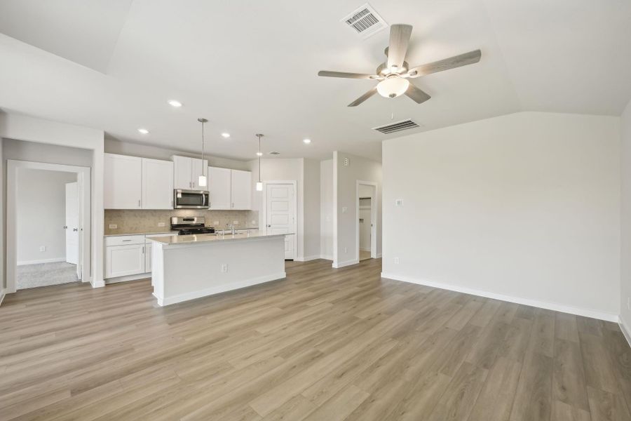 Photo is not of the actual home but is an inspirational photo of builder’s model home and may depict options, furnishings, and/or decorator features that are not included.