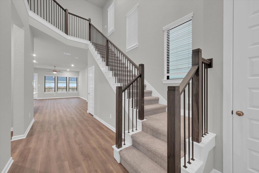 Spacious, unfurnished interior of a new home in Summer Place  35', Montgomery (Image 23).