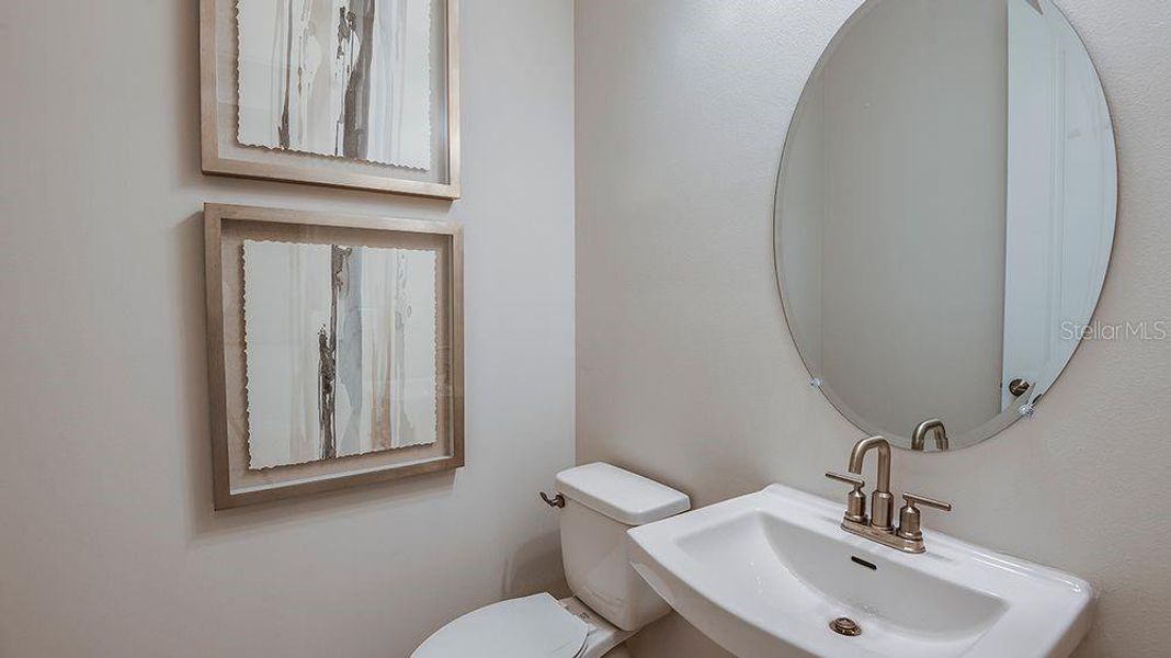 Furnished interior view inside a new home in Ardisia Park, New Smyrna Beach (Image 8).