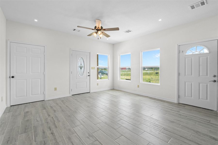 Spacious, unfurnished interior of a new home in , Cleveland (Image 11).