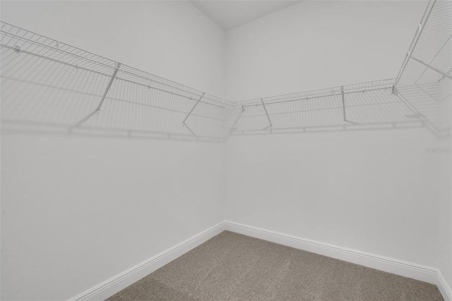 Spacious, unfurnished interior of a new home in Reserve at Hammock Oaks, Lady Lake (Image 39).