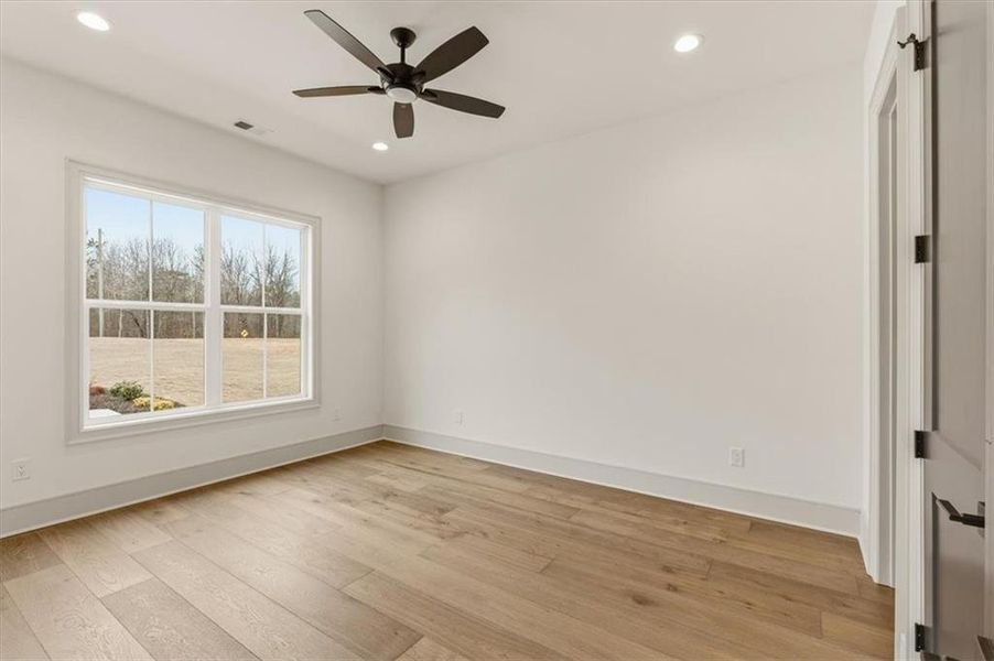 Spacious, unfurnished interior of a new home in , Taylorsville (Image 38).