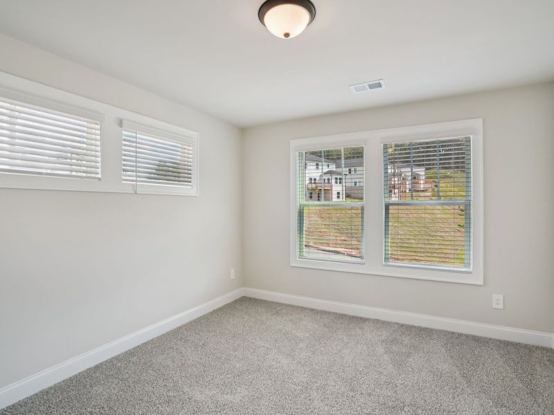 The Lexington floorplan with the Elegant Minimalism Linen interior package.