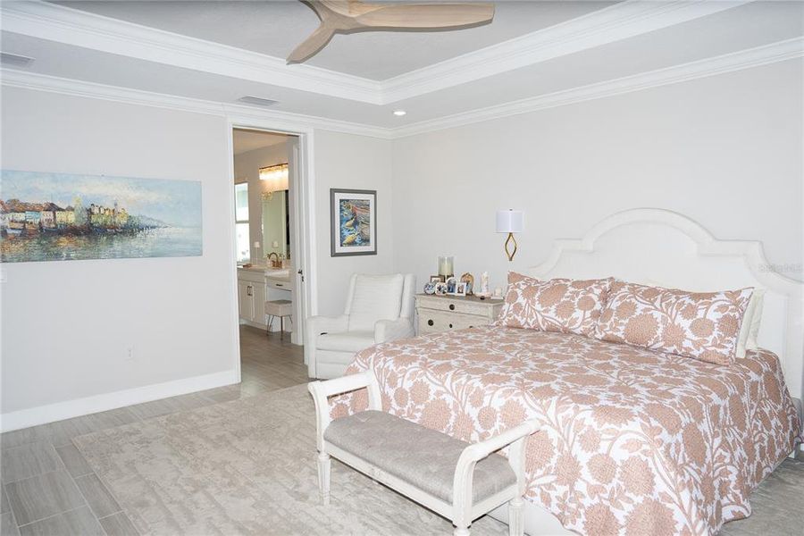 Furnished interior view inside a new home in , Sarasota (Image 10).