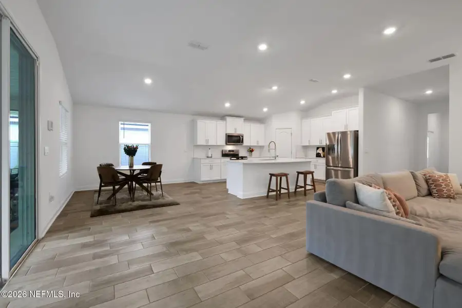 Furnished interior view inside a new home in Cross Creek, Green Cove Springs (Image 19).