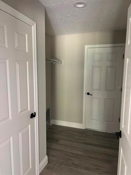 Spacious, unfurnished interior of a new home in , Dunnellon (Image 22).