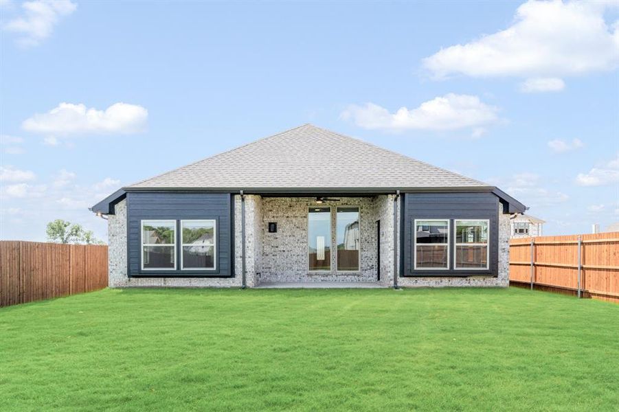 Exterior details and patio area of a home in Parks of Aledo, Aledo (Image 26).