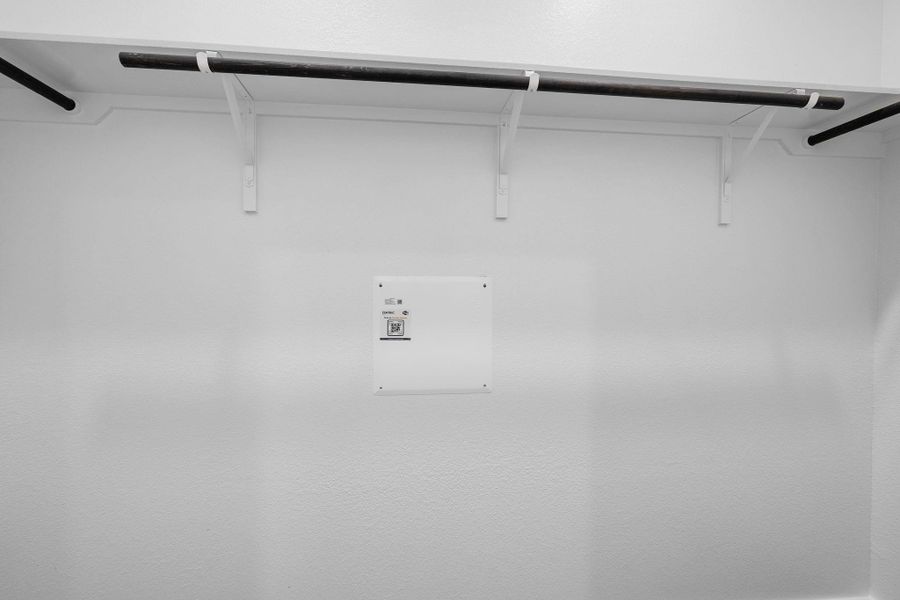 Close-up of interior finishes inside a home in Creekhaven, Rosharon (Image 9).