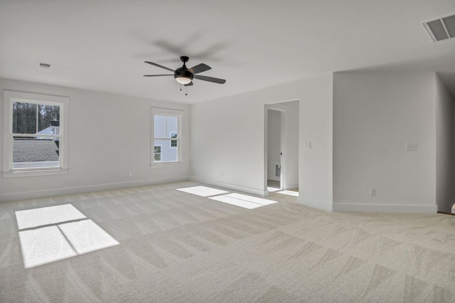 Spacious, unfurnished interior of a new home in Clubside Reserve at Summerlake, Lexington (Image 47).