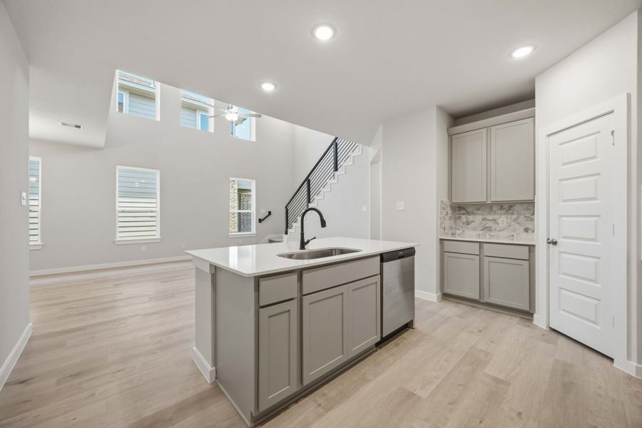 1060 Lilly Lane - Matagorda - Kitchen 1060 Lilly Lane - Matagorda - Kitchen