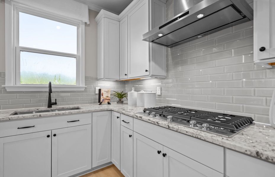 Representative interior finishes for a home built from the Contour by Del Webb in Del Webb Savannah at Heartwood, Richmond Hill (Image 9). Representative interior finishes for a home built from the Contour by Del Webb in Del Webb Savannah at Heartwood, Richmond Hill (Image 9).