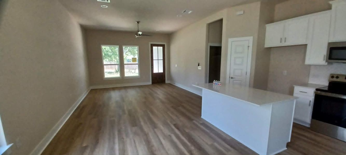 Spacious, unfurnished interior of a new home in , Cottonwood Shores (Image 3). Spacious, unfurnished interior of a new home in , Cottonwood Shores (Image 3).