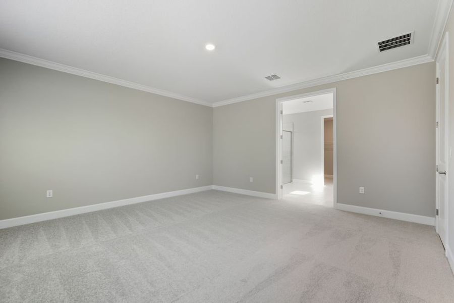 Spacious, unfurnished interior of a new home in Headwaters at Lofton Creek, Yulee (Image 26).