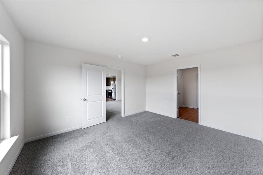 Spacious, unfurnished interior of a new home in Cresson Estates, Cresson (Image 10).