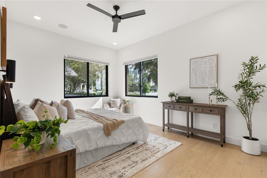 Furnished interior view inside a new home in , Windermere (Image 16).