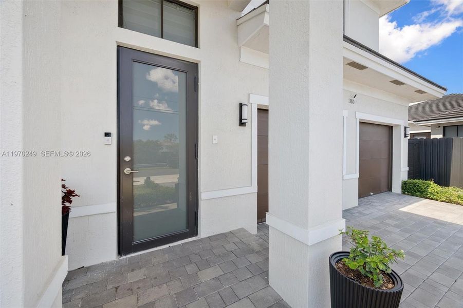 Exterior details and patio area of a home in , Miami (Image 27).