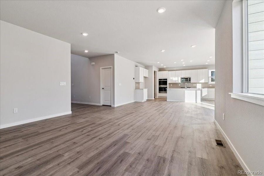 Spacious, unfurnished interior of a new home in Floret Collection at Alder Creek, Parker (Image 24). Spacious, unfurnished interior of a new home in Floret Collection at Alder Creek, Parker (Image 24).