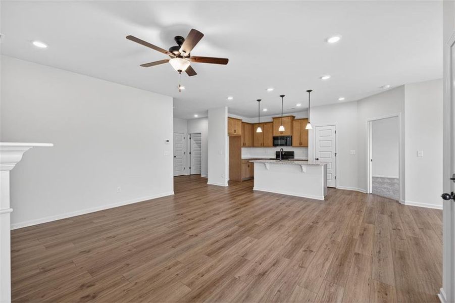 Spacious, unfurnished interior of a new home in Laurel Ridge, Rock Spring (Image 24).