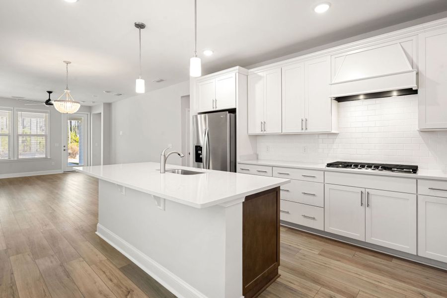 Furnished interior view inside a new home in Del Webb Savannah at Heartwood, Richmond Hill (Image 5). Furnished interior view inside a new home in Del Webb Savannah at Heartwood, Richmond Hill (Image 5).