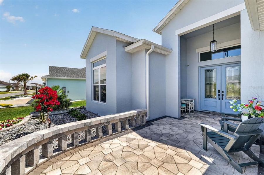 Exterior details and patio area of a home in , The Villages (Image 4).
