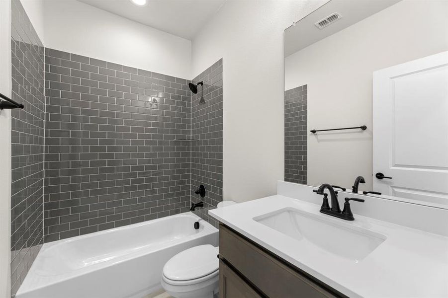 21_05. 2111 Rhodora - 2ND Bath 21_05. 2111 Rhodora - 2ND Bath