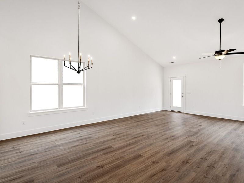 Spacious, unfurnished interior of a new home in Woods Crossing, Gallatin (Image 24).