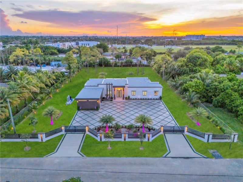 Image 37 of a home in .