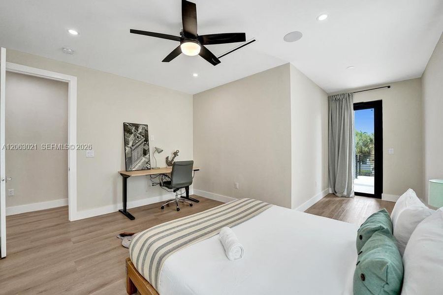 Furnished interior view inside a new home in , Fort Lauderdale (Image 8). Furnished interior view inside a new home in , Fort Lauderdale (Image 8).