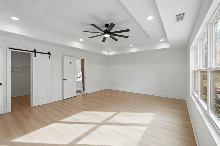 Spacious, unfurnished interior of a new home in , Atlanta (Image 26).