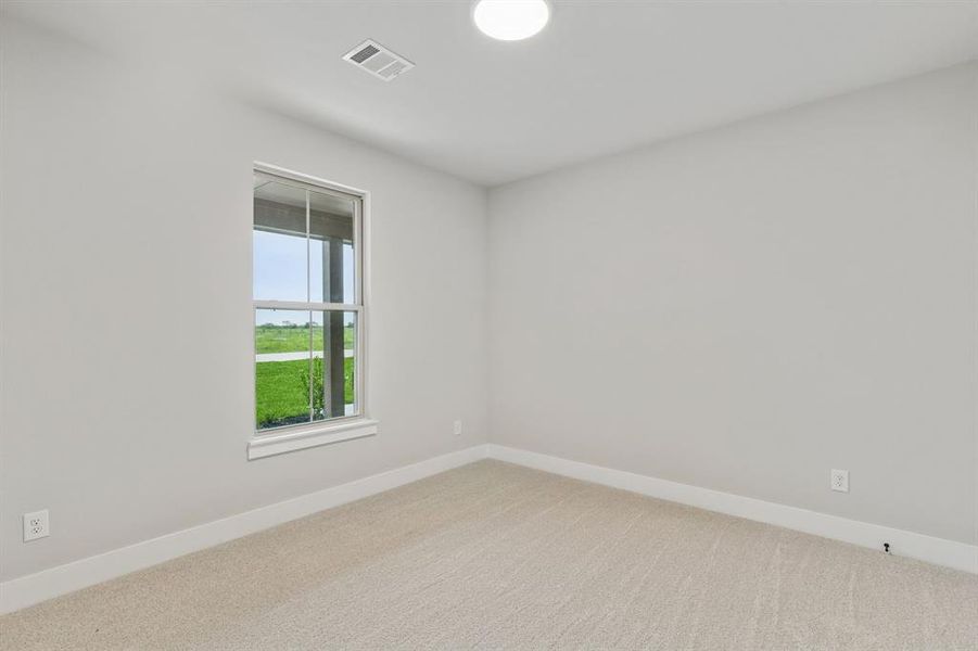 Spacious, unfurnished interior of a new home in Ellis Ranch Estates, Waxahachie (Image 27).