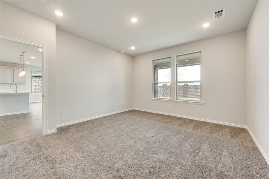 Spacious, unfurnished interior of a new home in Sutton Fields, Celina (Image 33).