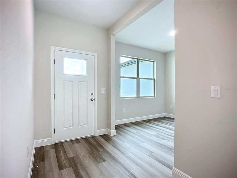 Spacious, unfurnished interior of a new home in , North Port (Image 38).