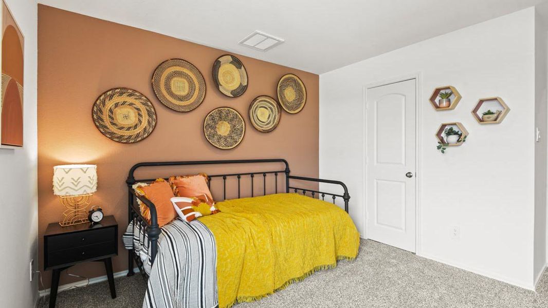 Furnished interior view inside a new home in Lake Conroe Cove, Willis (Image 38).