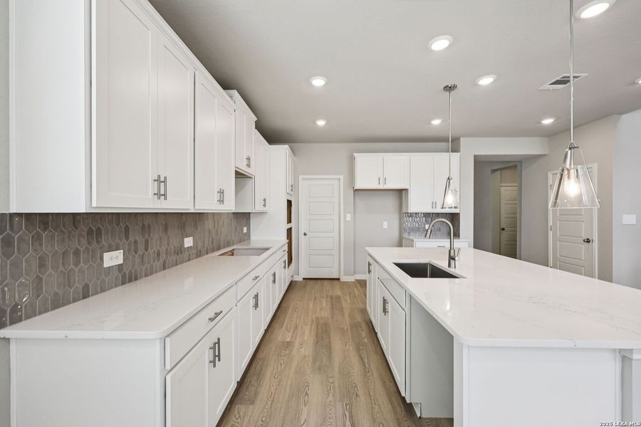 Furnished interior view inside a new home in Fox Falls, Boerne (Image 10).