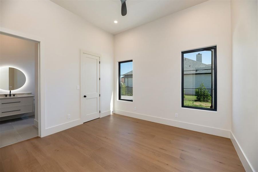 Spacious, unfurnished interior of a new home in , Heath (Image 21).
