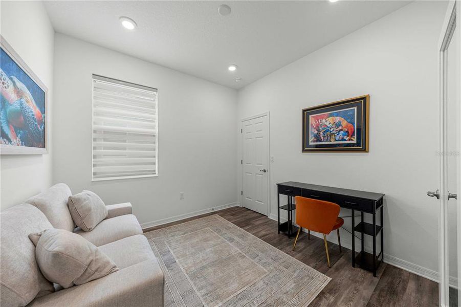 Furnished interior view inside a new home in , Ocala (Image 8).