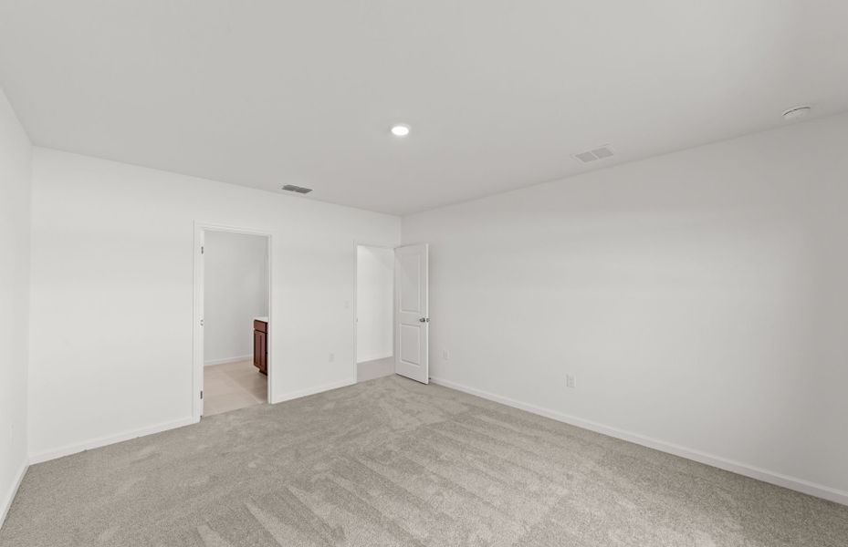 Spacious, unfurnished interior of a new home in Caloosa Cove, Labelle (Image 27). Spacious, unfurnished interior of a new home in Caloosa Cove, Labelle (Image 27).