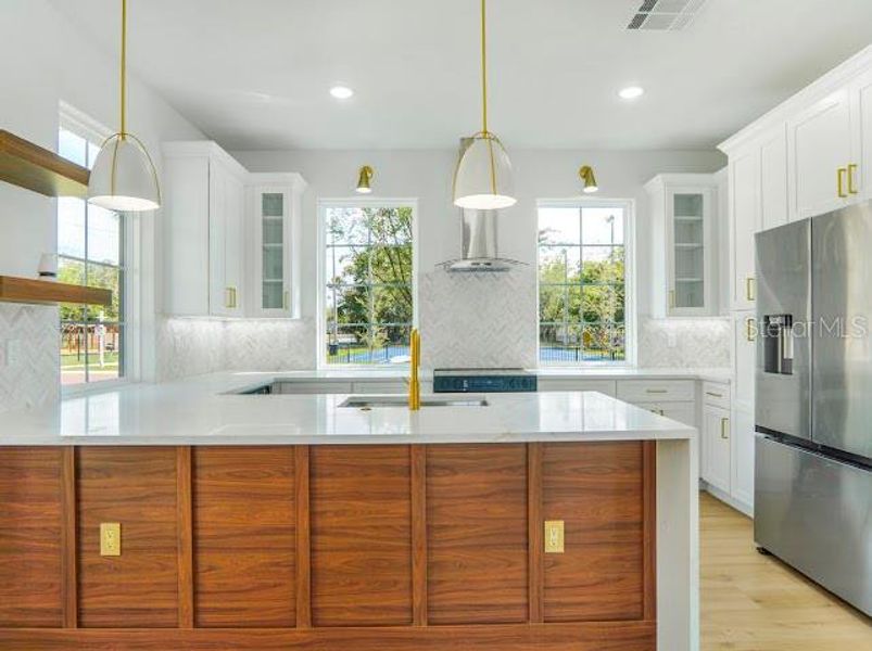 Furnished interior view inside a new home in , Oakland (Image 9).