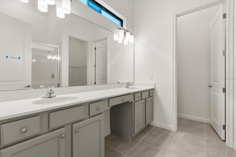 Furnished interior view inside a new home in , Orlando (Image 16).