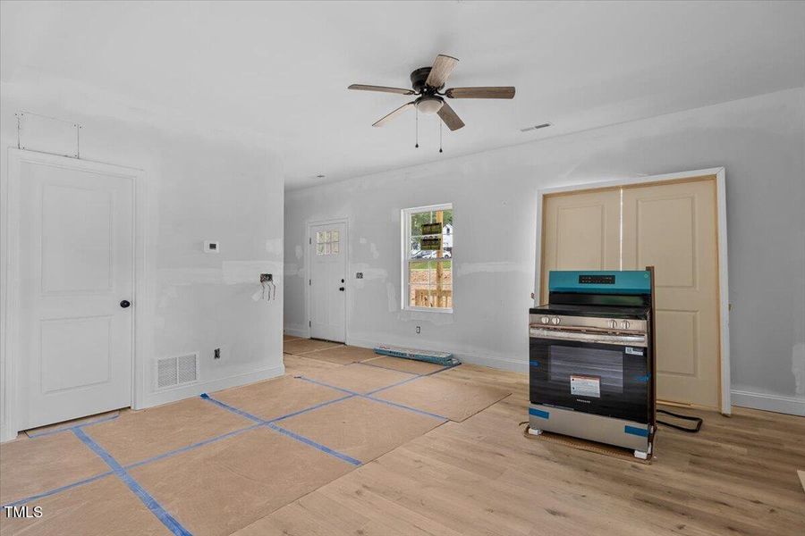 04-Lan 129 Carriage Loop-4