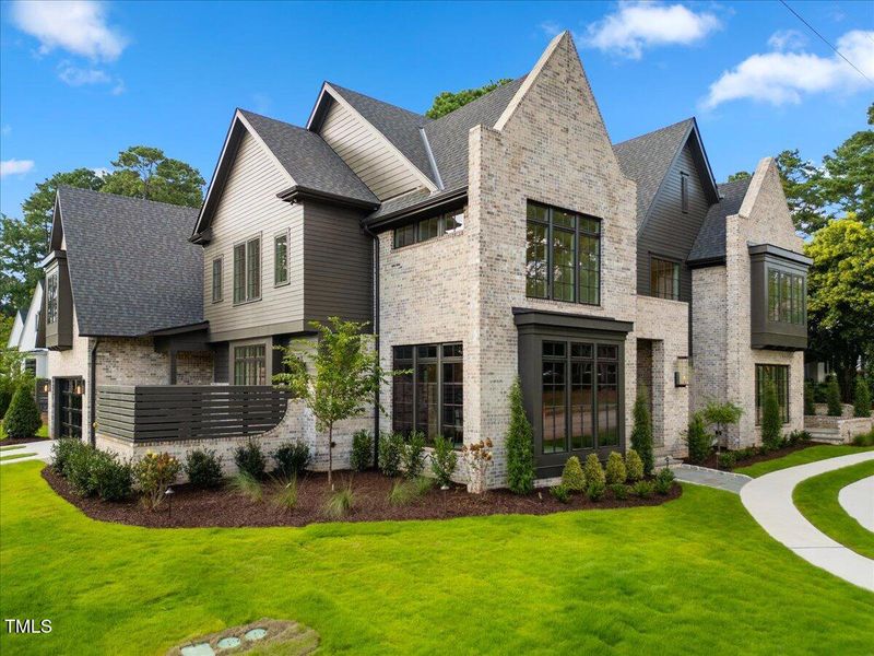 8-DJI_0283 8-DJI_0283