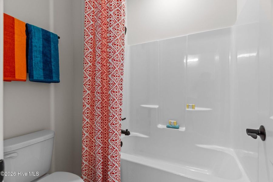 Furnished interior view inside a new home in Fords Reach, Bolivia (Image 18).