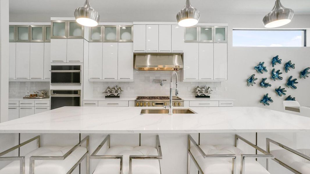 Model Photo used for reference Model Photo used for reference