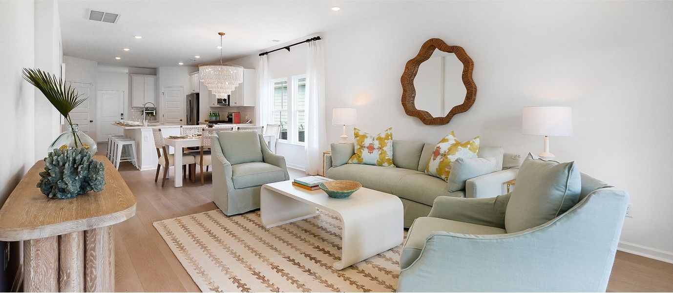 1429 Drake Family 5of5 F1 Base2