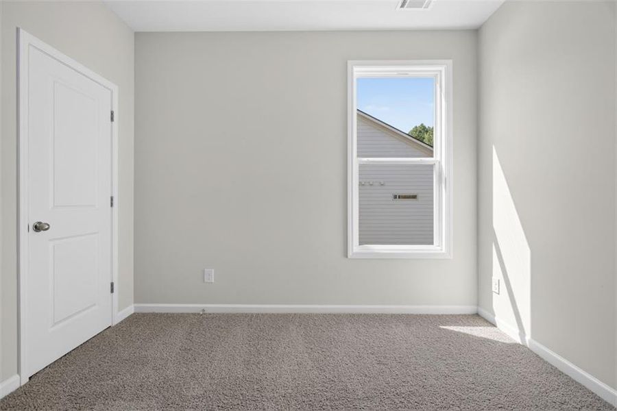 Spacious, unfurnished interior of a new home in , Athens (Image 36).
