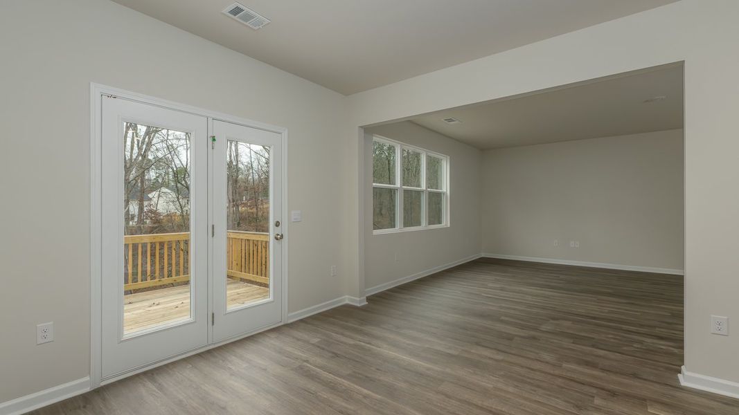 Spacious, unfurnished interior of a new home in Brooks Station, Dacula (Image 11).