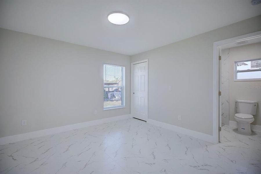 Spacious, unfurnished interior of a new home in , Avon Park (Image 21).