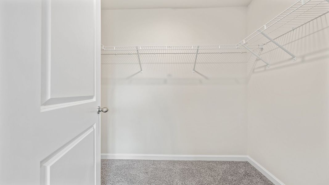 Spacious, unfurnished interior of a new home in Durbin Meadows, Fountain Inn (Image 25).