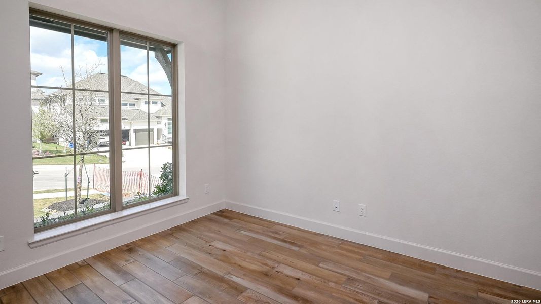 Spacious, unfurnished interior of a new home in Johnson Ranch, Bulverde (Image 20).